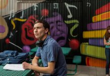 Atypical, Seth Gordon, 2017