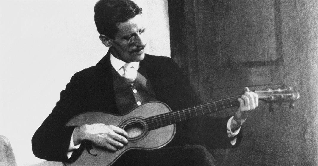Ottocaro Weiss, James Joyce Plays the Guitar, Zurich 1915